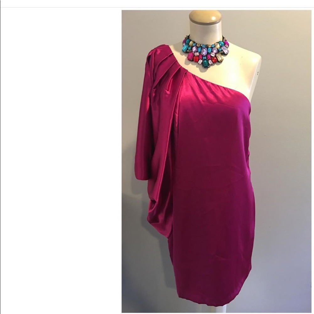 Gorgeous one shoulder sleeve dress 6